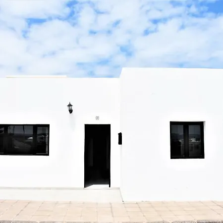 Casa Lajares 펜션 라 산타